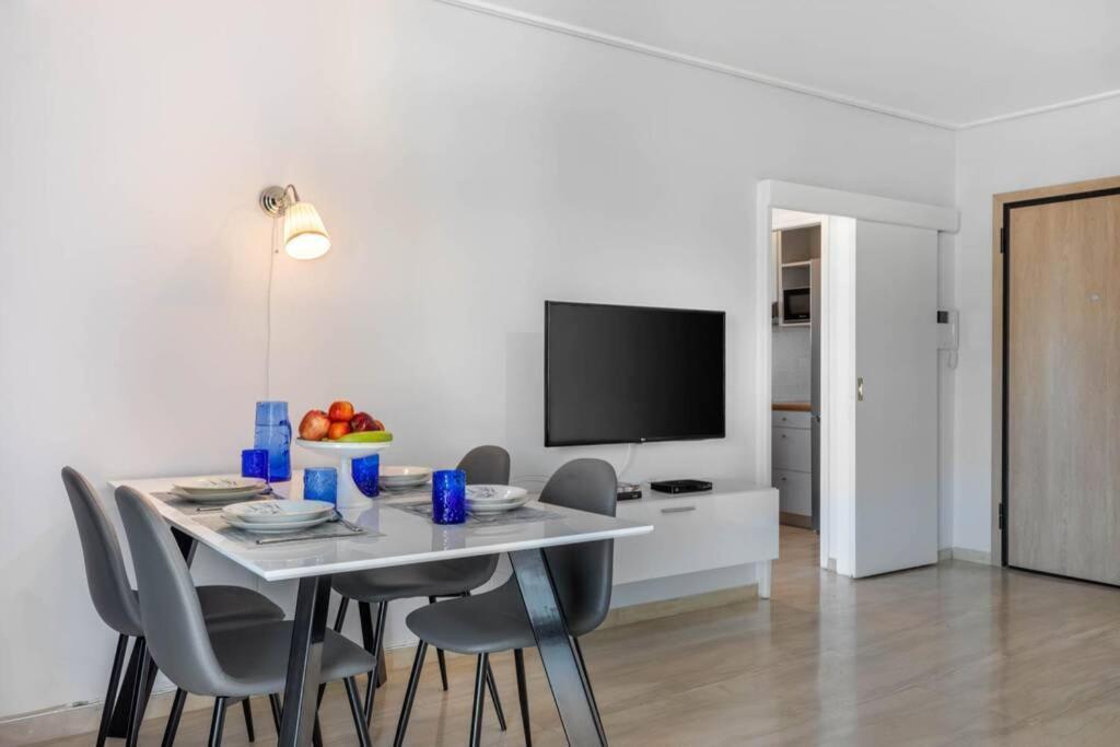 Four Seasons Sea View Apartment Atenas Exterior foto